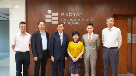(From Right) Professor Zhu Qingzhi, Chair Professor of the Department of Chinese Language Studies; Professor John Erni, Dean of the Faculty of Humanities; Professor Zhao Dongmei, Visiting Professor of the Faculty of Humanities; Professor John Lee Chi Kin, Acting President and President (Designated) of EdUHK; Dr Wang Lixun, Associate Dean (International Engagement) and Dr Fung Chi Wang, Assistant Dean (Quality Assurance and Programmes) and Acting Head of the Department of Literature and Cultural Studies 
