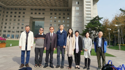 中國語言學系與北京院校探討合作事宜。