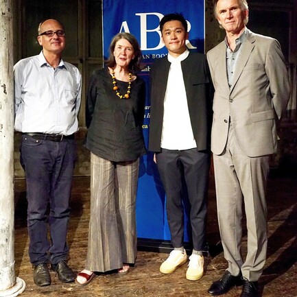 黃裕邦先生剛榮獲2018 Peter Porter Poetry Prize，成為首位亞洲詩人奪得此項殊榮。