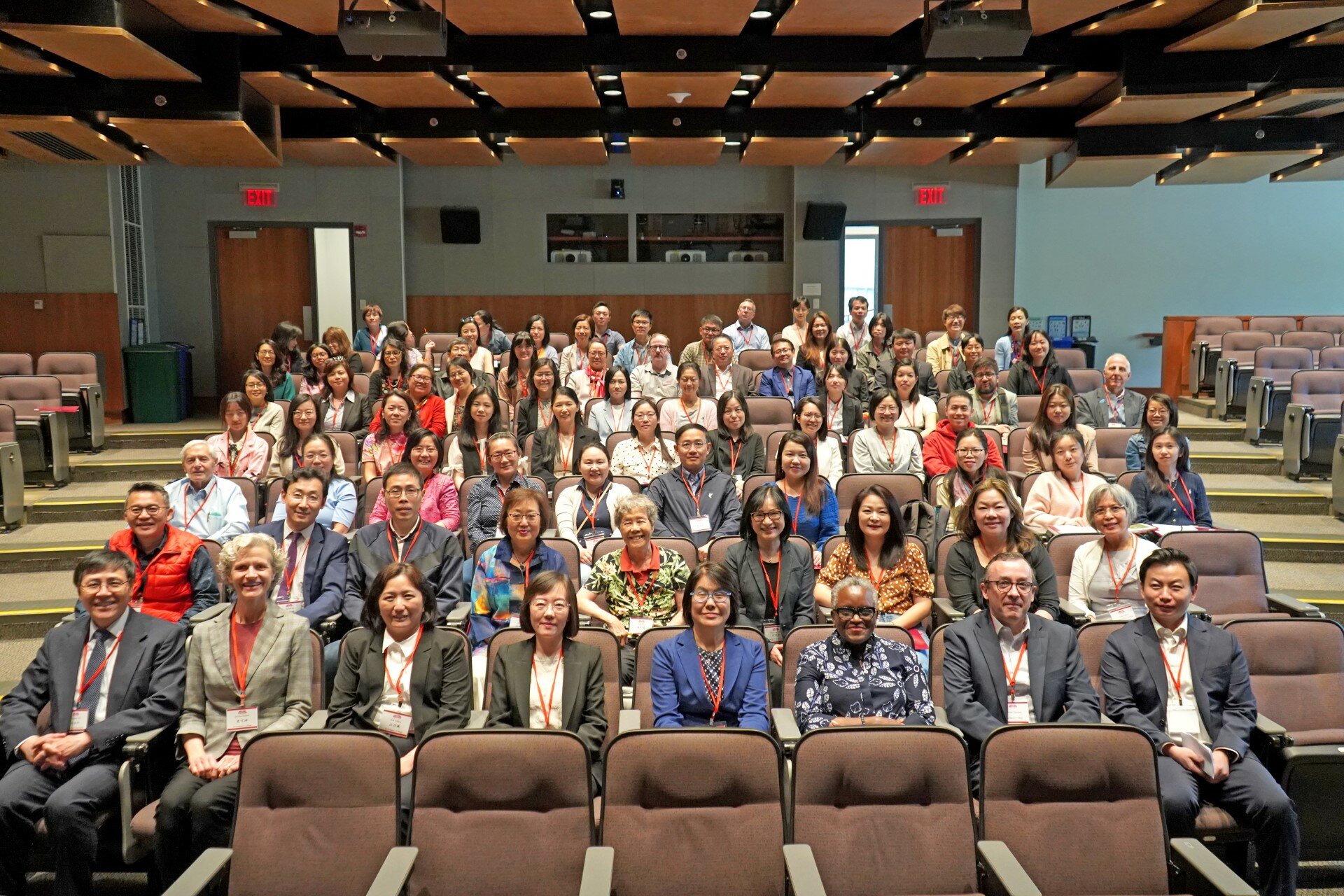 Group photo at the conference opening ceremony