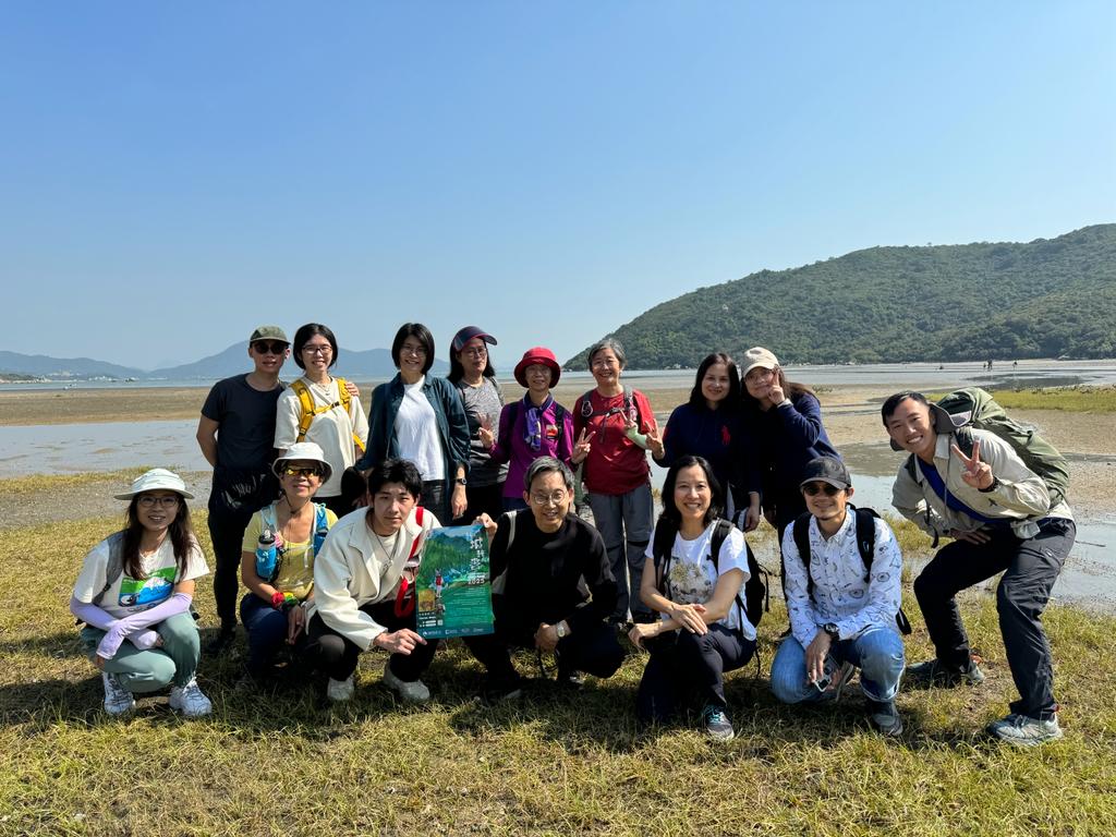 考察本地生态故事的水口导赏团