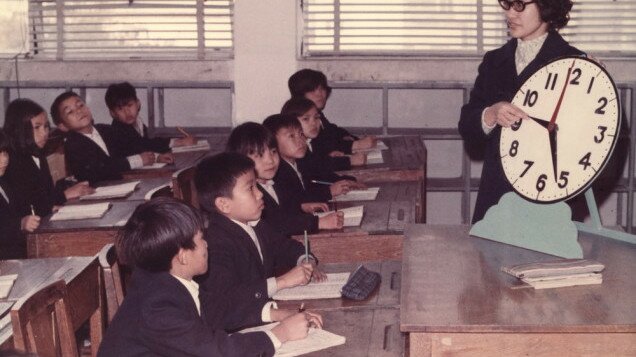 漁民子弟學校：上課情況的照片 (香港) - 香港教育博物館 縮圖