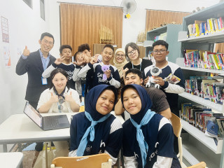 ELE Researchers and RPg Students Support English Education in Malang and the TEFLIN Community