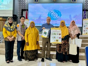 The Global Empowerment Project: English for All in Indonesia 缩图