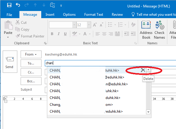 The image illustrate how to remove an address from Outlook